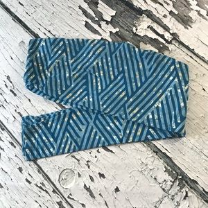 LuLaRoe NWOT OS Leggings Zigzag pattern